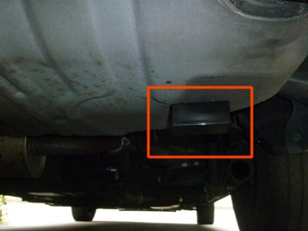 红旗车辆GPS定位器检测与拆除